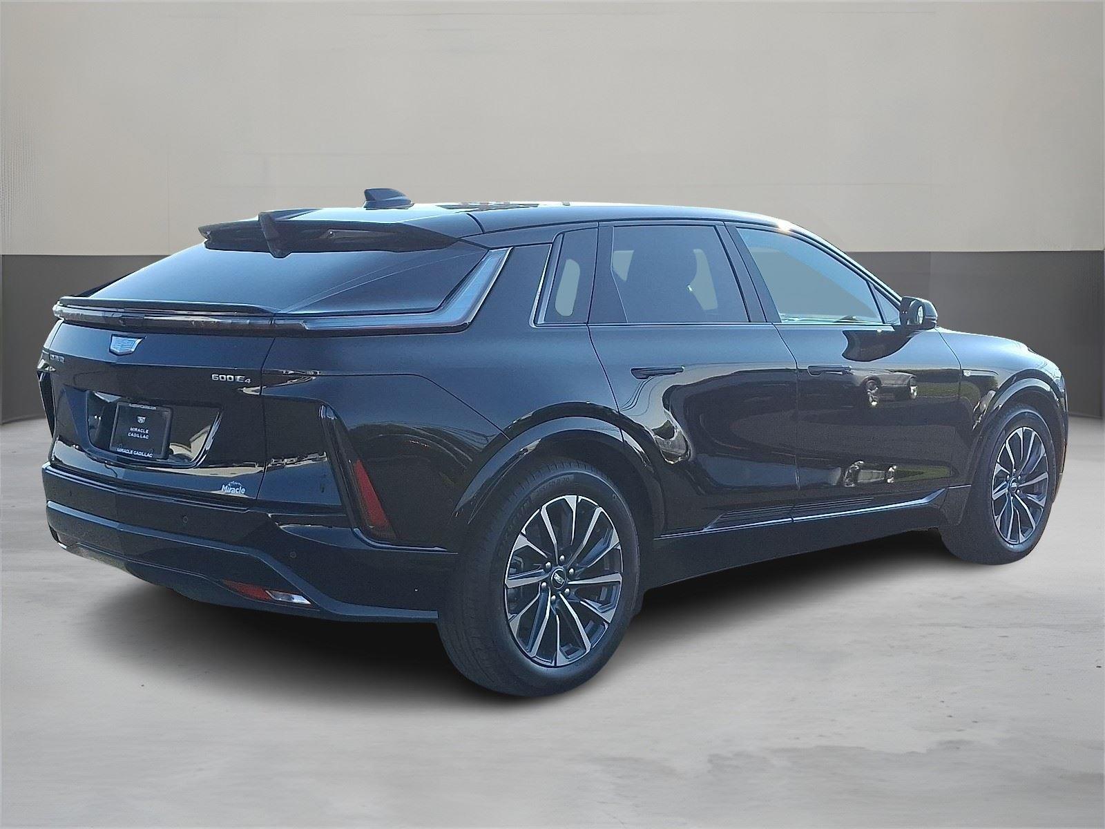 2026 Cadillac Lyriq Sport photo 3