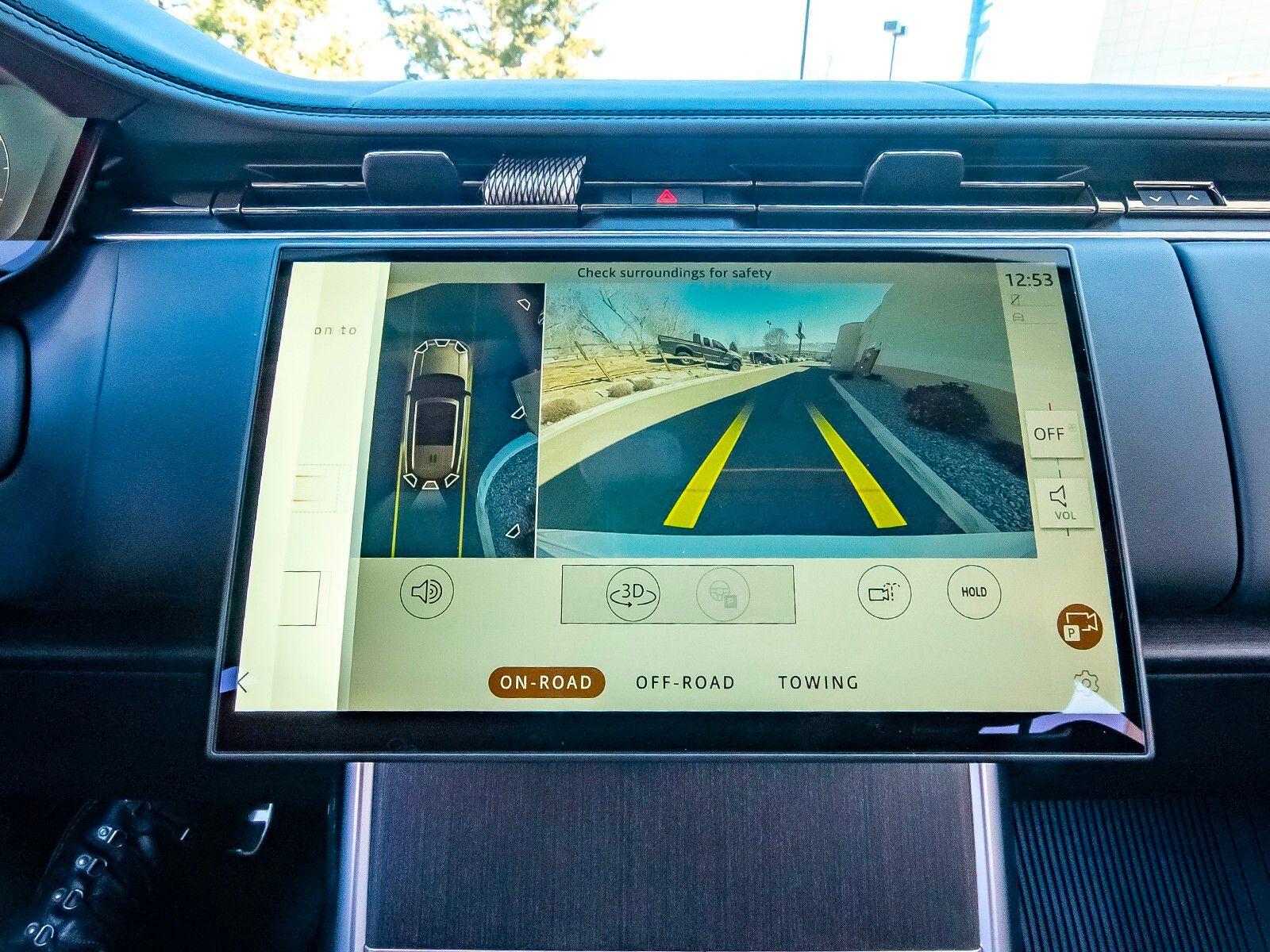 2025 Land Rover Range Rover SE photo 19