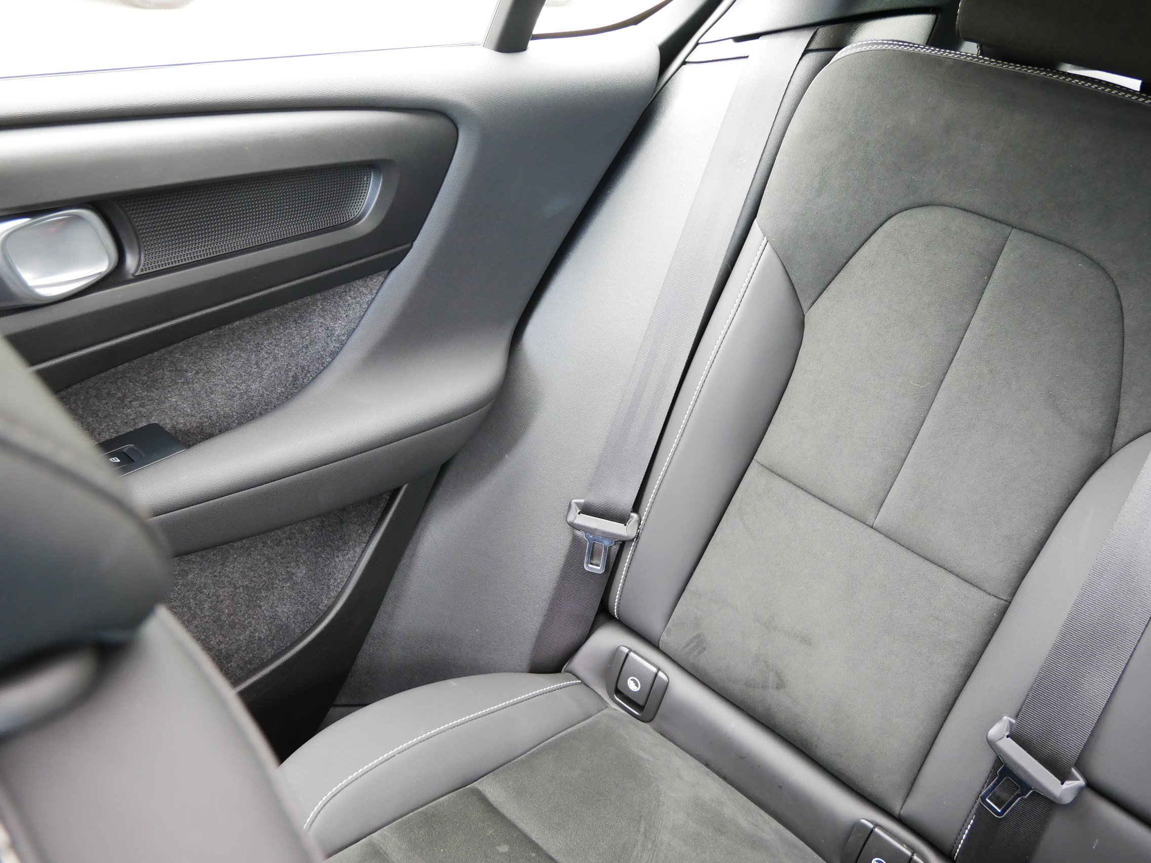 2023 Volvo C40 Recharge Ultimate photo 20