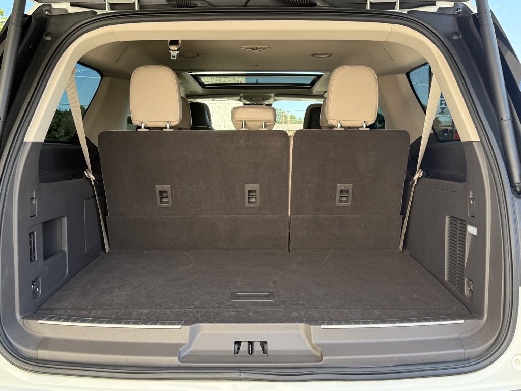 2024 Lincoln Navigator L Reserve photo 6