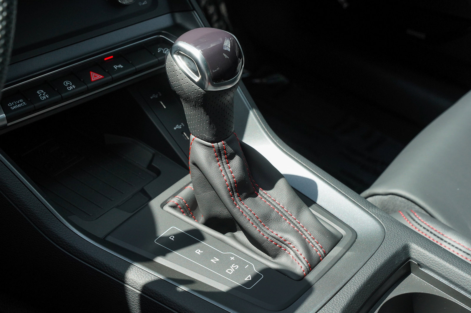 2025 Audi Q3 S line Premium Plus photo 13