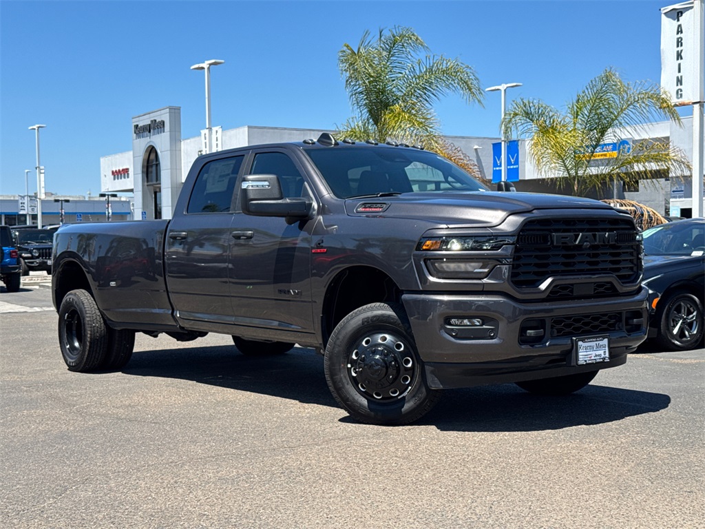 2025 Ram 3500 Big Horn photo 2