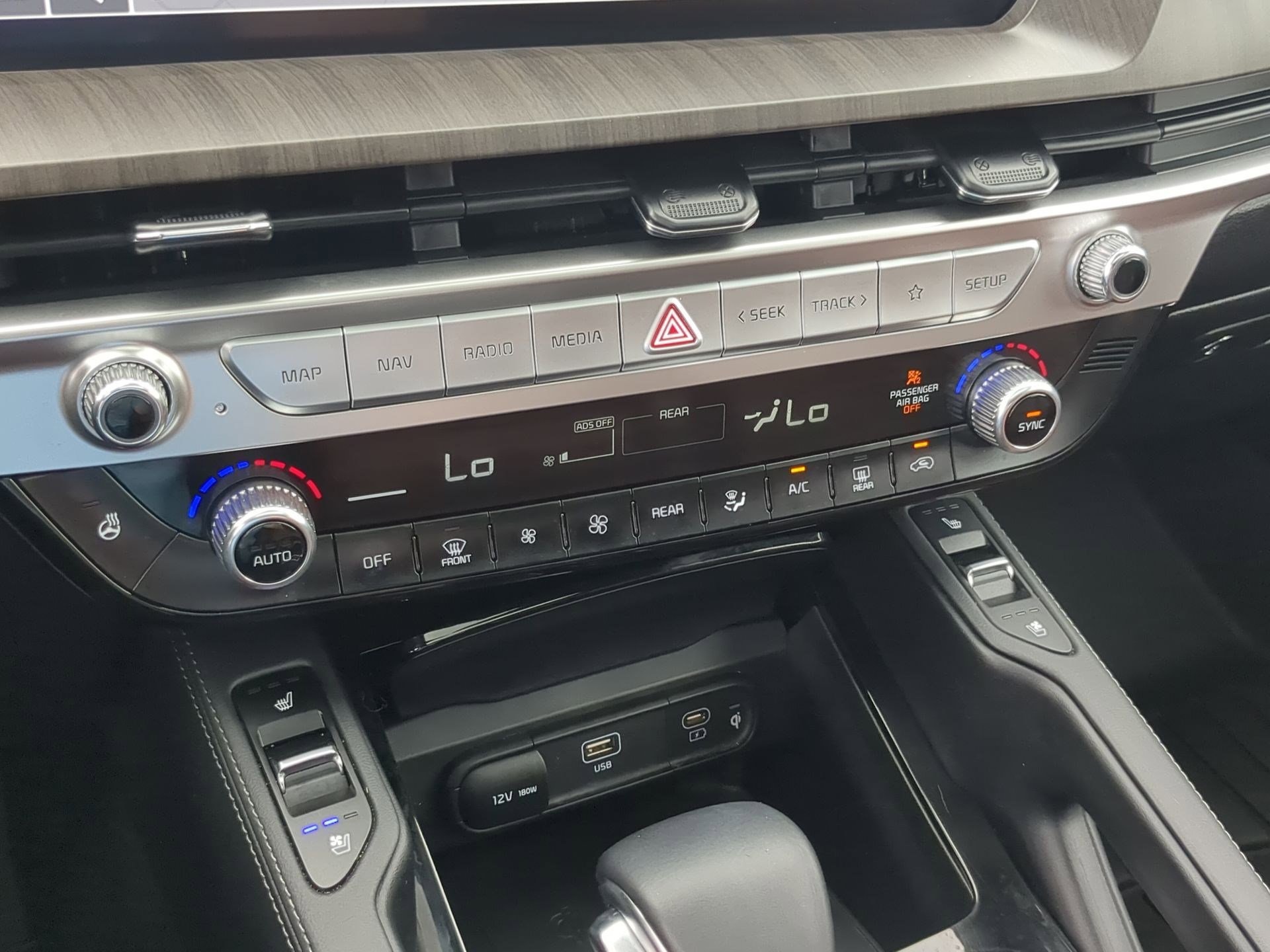 2023 Kia Telluride EX photo 17
