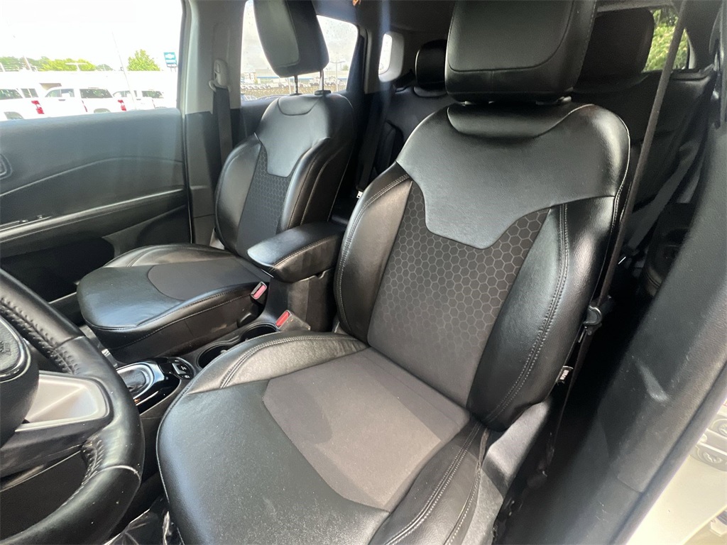 2021 Jeep Compass Altitude photo 16