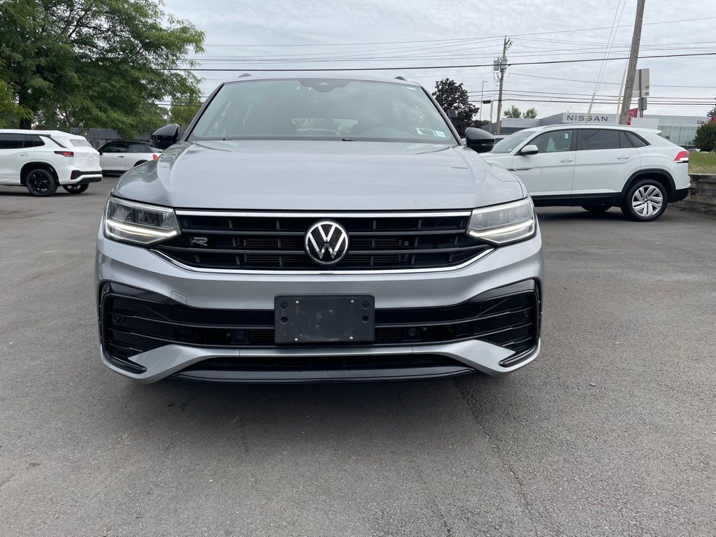 2023 Volkswagen Tiguan SE R-Line Black photo 2