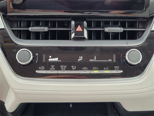 2026 Toyota Corolla Cross L photo 18