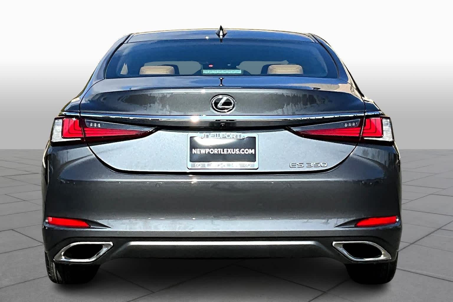 2025 Lexus ES 350 photo 4