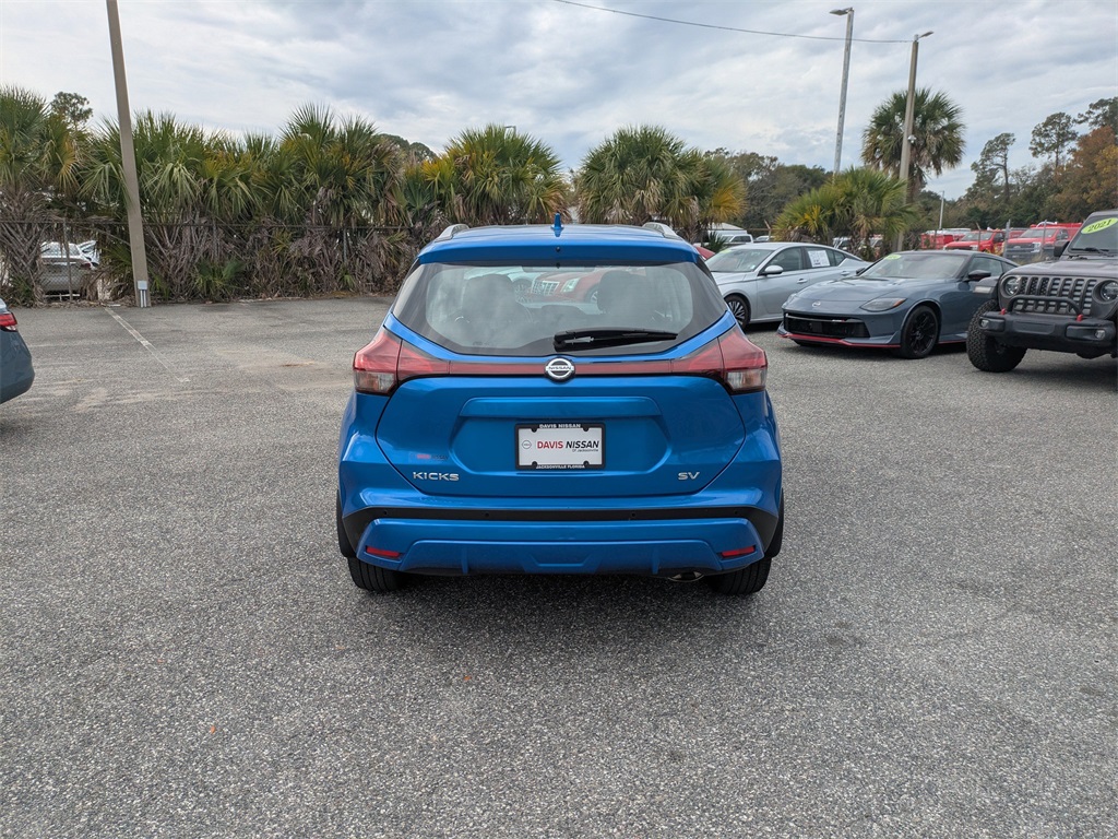 2021 Nissan Kicks SV photo 4