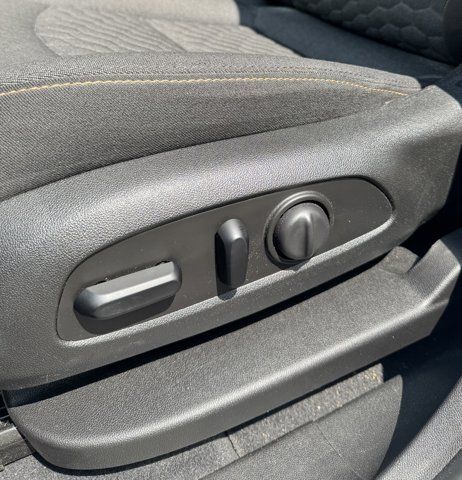 2019 Chevrolet Equinox LT photo 15
