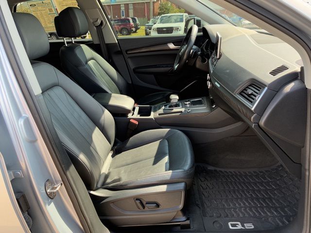 2018 Audi Q5 2.0T Premium photo 25