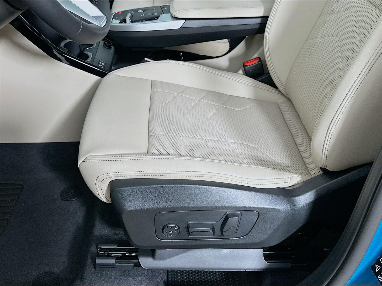 2025 Bmw X1 XDrive28i photo 17