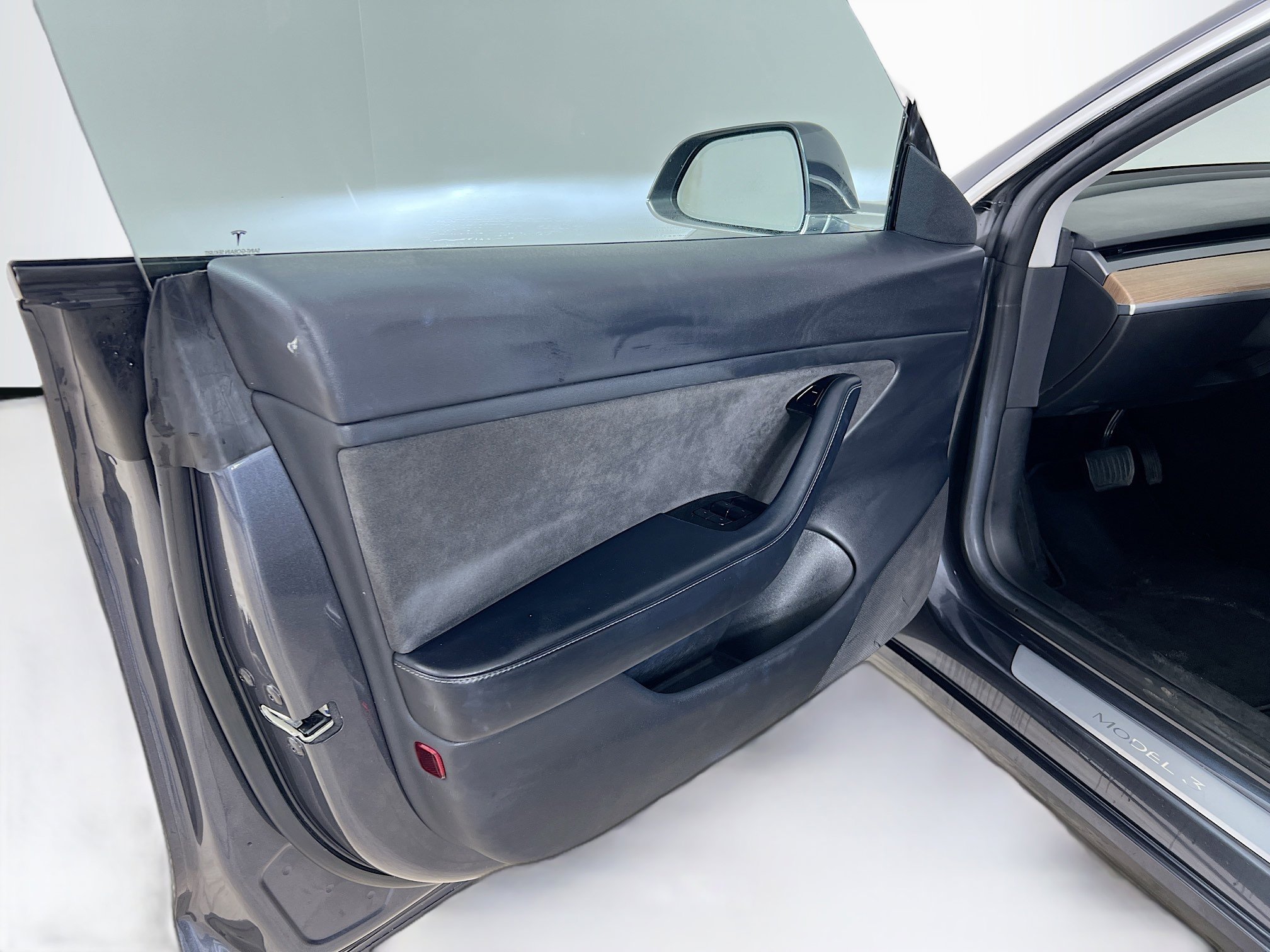 2018 Tesla Model 3 Long Range photo 14