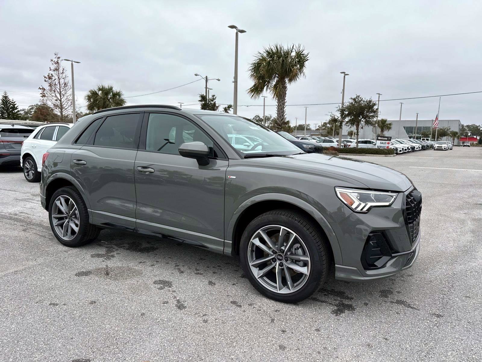 2025 Audi Q3 45 TFSI S line Premium photo 2