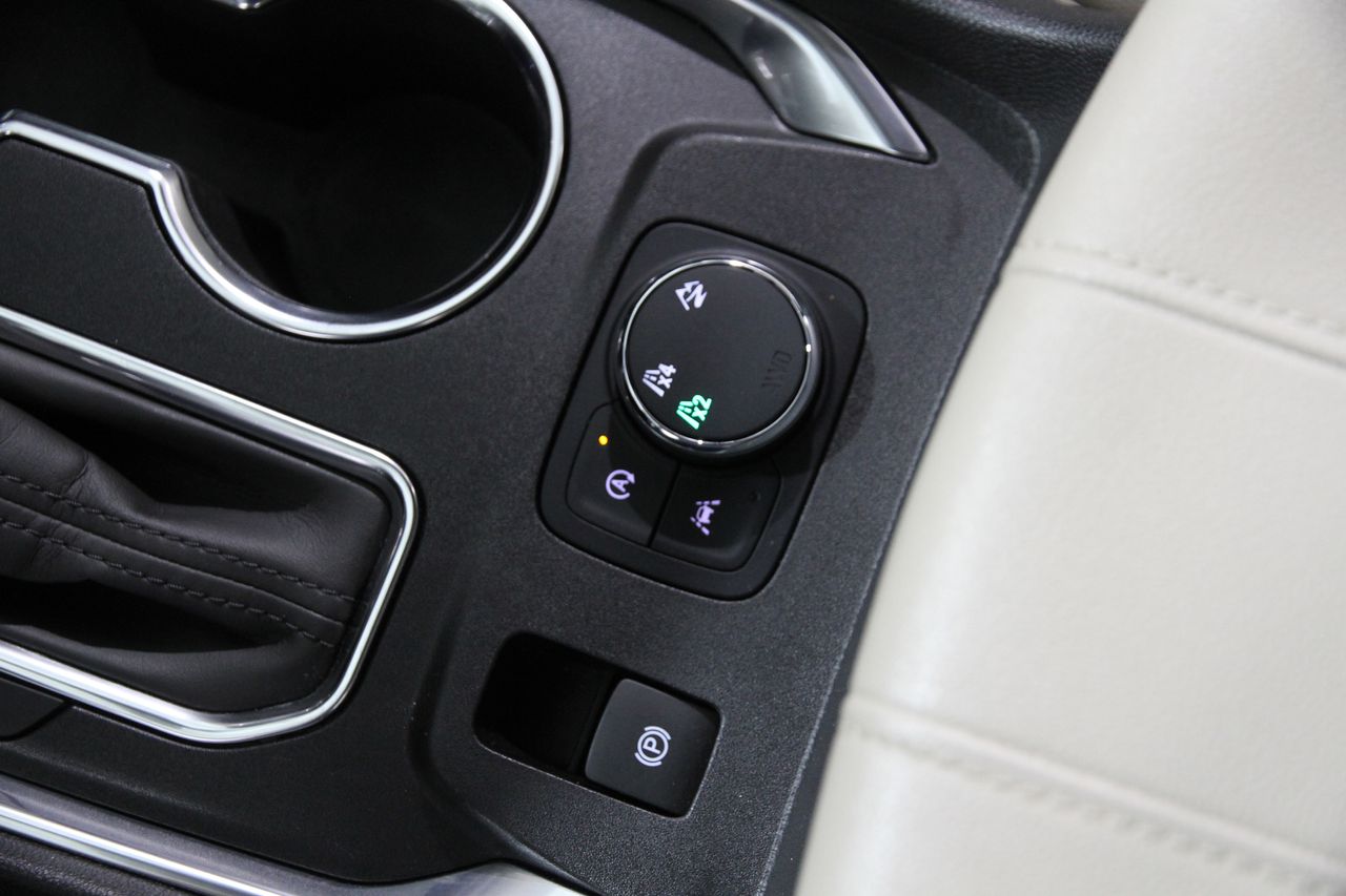 2023 Chevrolet Traverse Leather photo 16