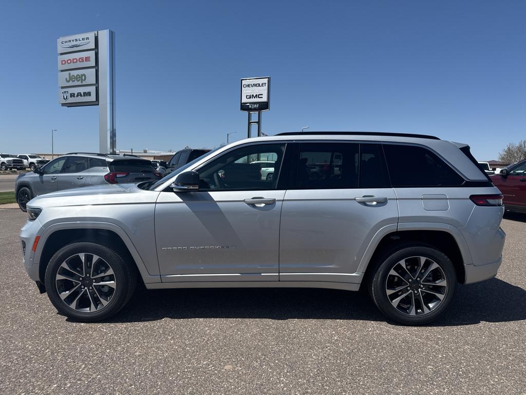 2025 Jeep Grand Cherokee Overland's photo