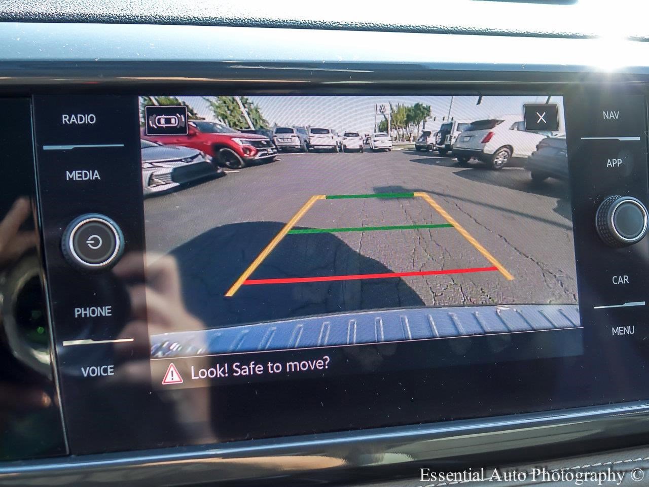 2024 VOLKSWAGEN TAOS - Image 18