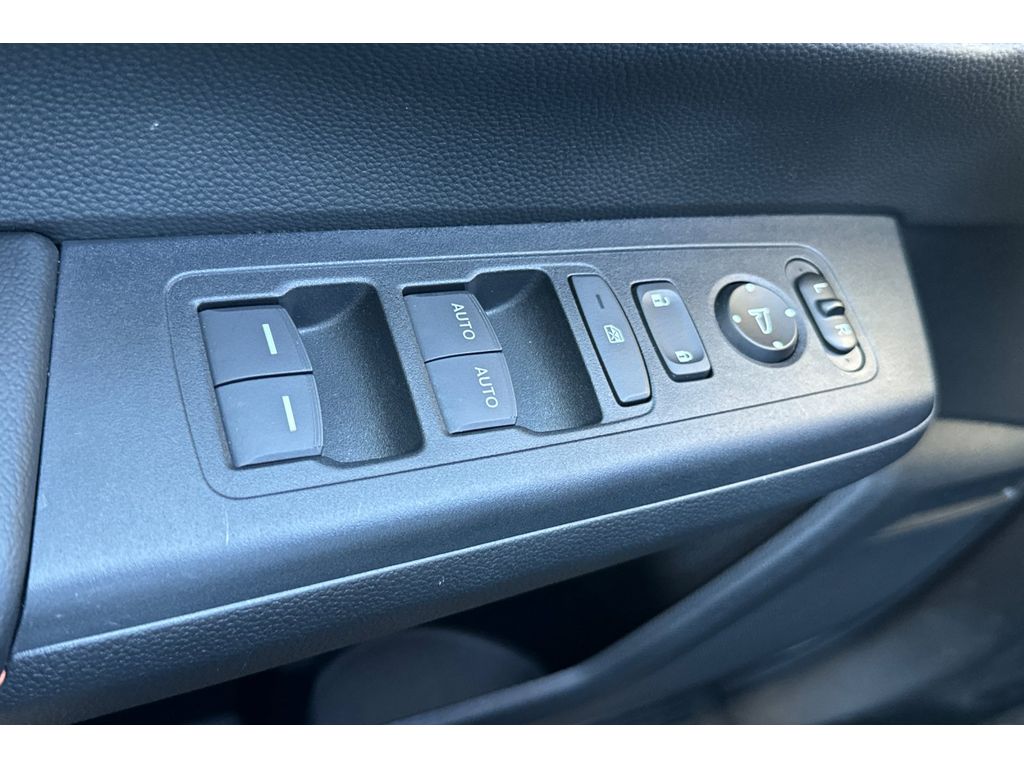 2025 Honda CR-V Hybrid Sport photo 11