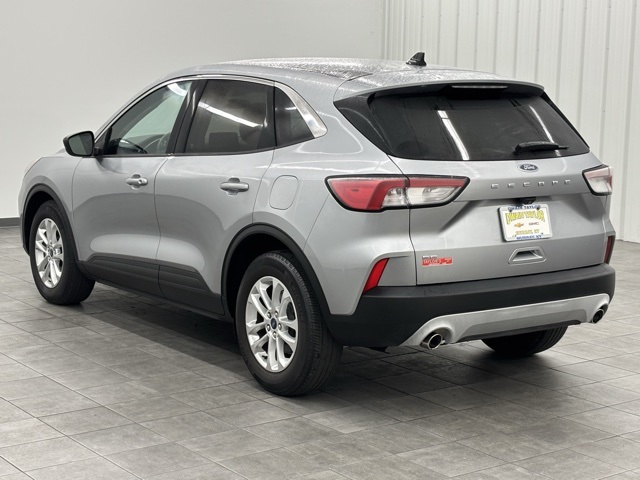 2022 Ford Escape SE photo 4