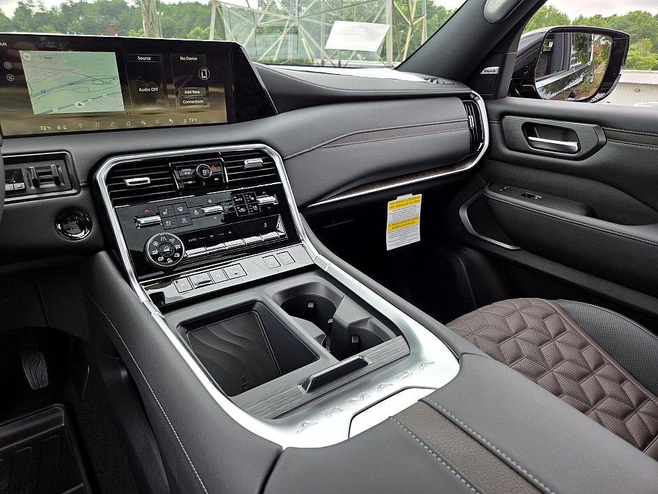 2025 Nissan Armada Platinum Reserve photo 13