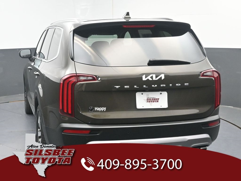 2022 Kia Telluride EX photo 3