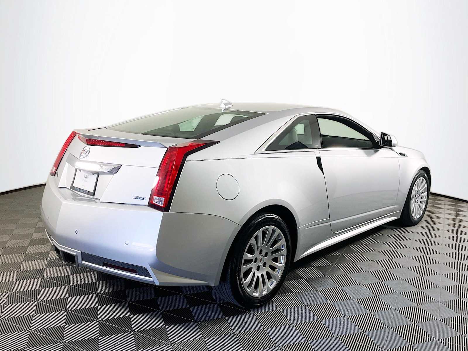 2011 Cadillac CTS Performance photo 4