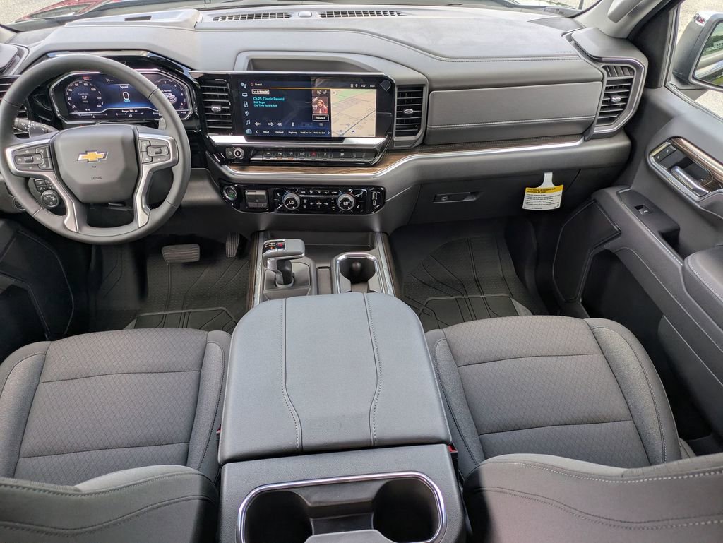 2025 Chevrolet Silverado 1500 LT photo 26