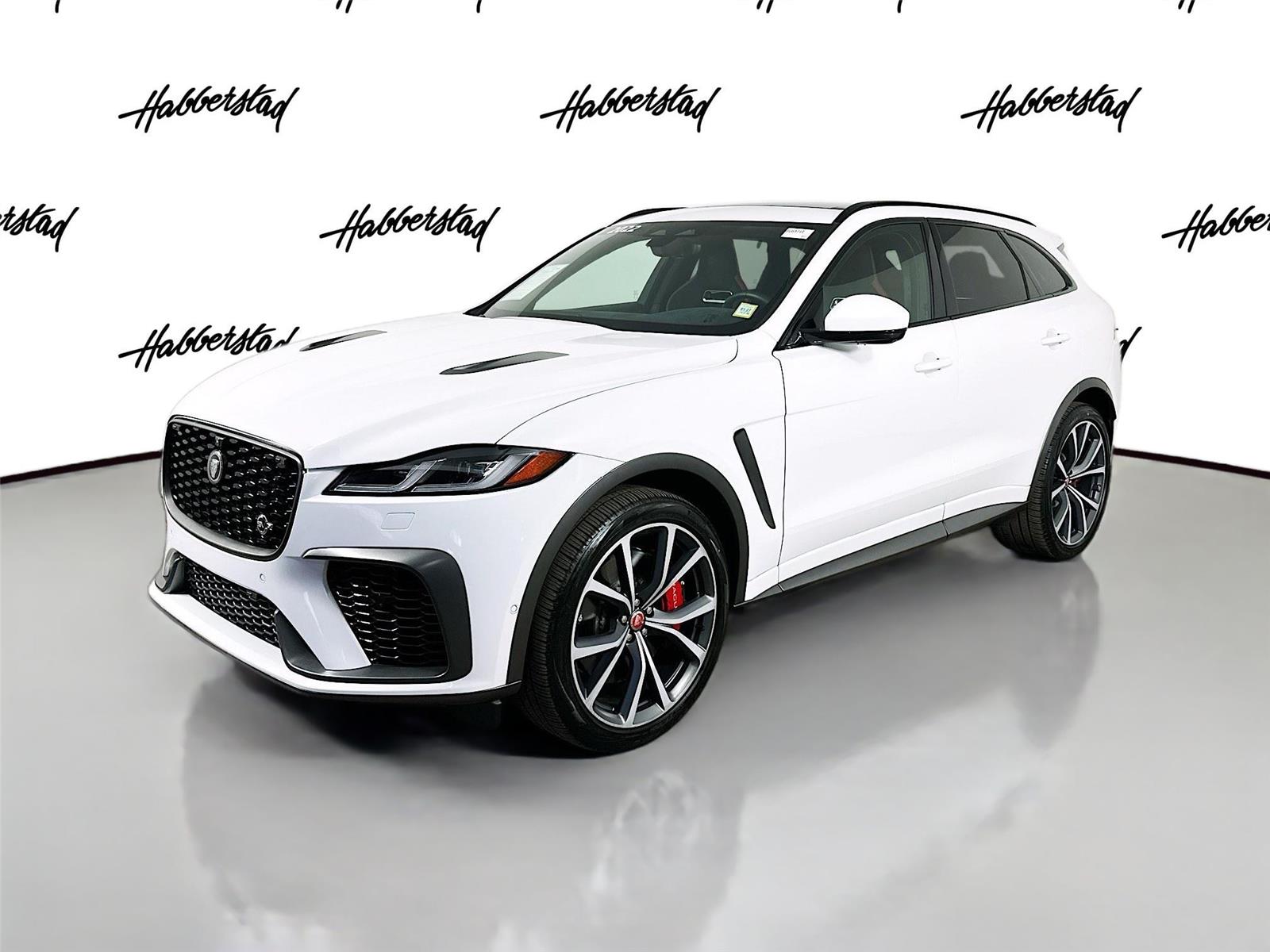 2022 Jaguar F-Pace SVR's photo