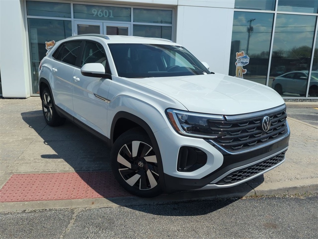 2025 Volkswagen Atlas Cross Sport SE Technology photo 2
