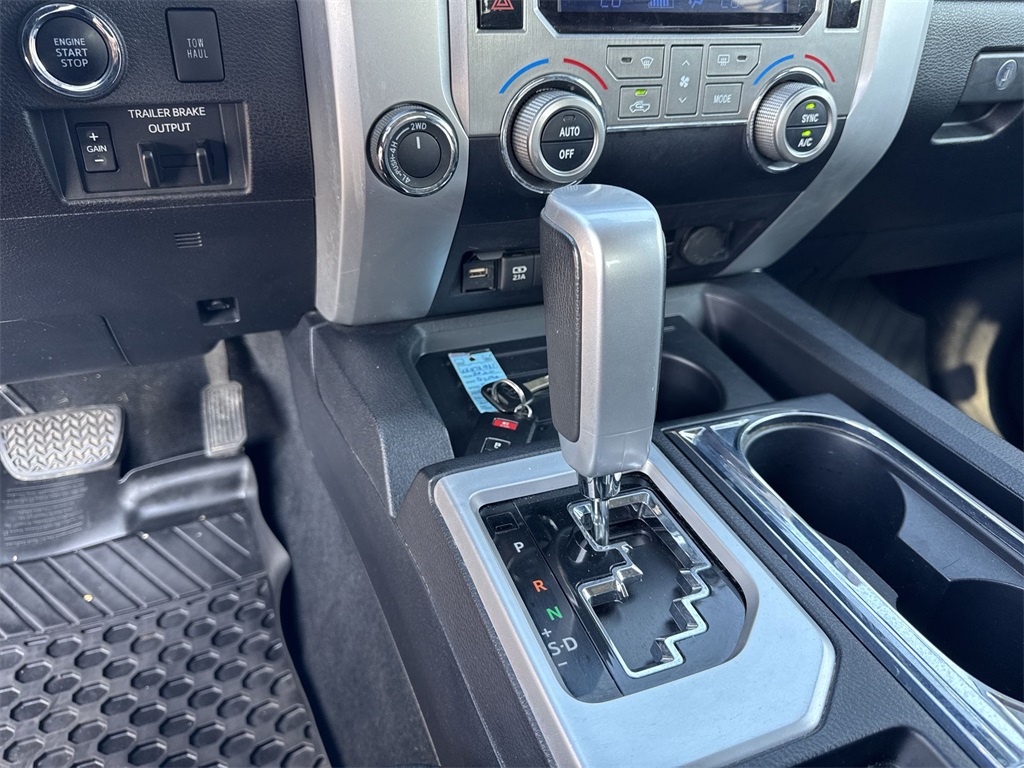2020 Toyota Tundra SR5 CrewMax photo 19