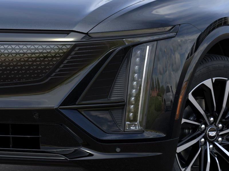 2025 Cadillac Lyriq Sport photo 7
