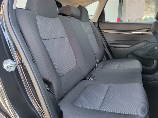 2023 Kia Seltos LX photo 17