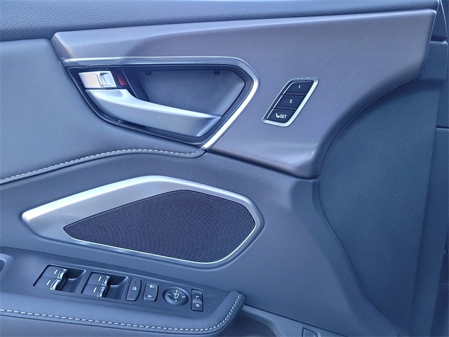 2025 Acura RDX photo 13