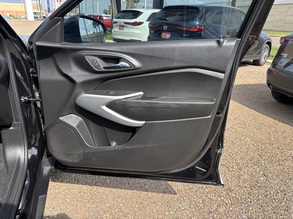 2024 Chevrolet Trax photo 22