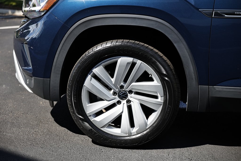 2022 Volkswagen Atlas Cross Sport V6 SE Technology photo 7