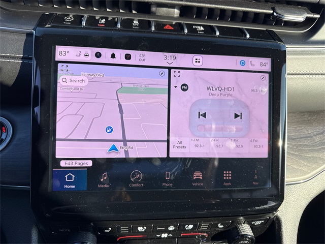 2025 Jeep Grand Cherokee Overland photo 2