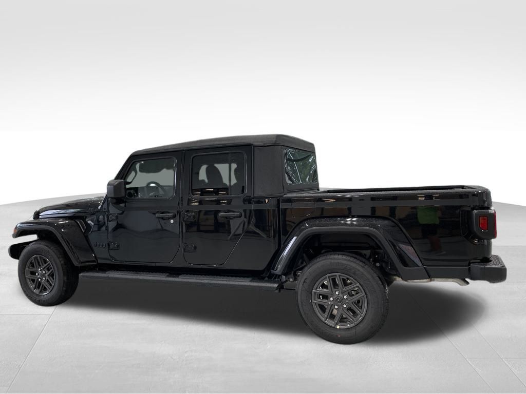 2025 Jeep Gladiator Sport S photo 8