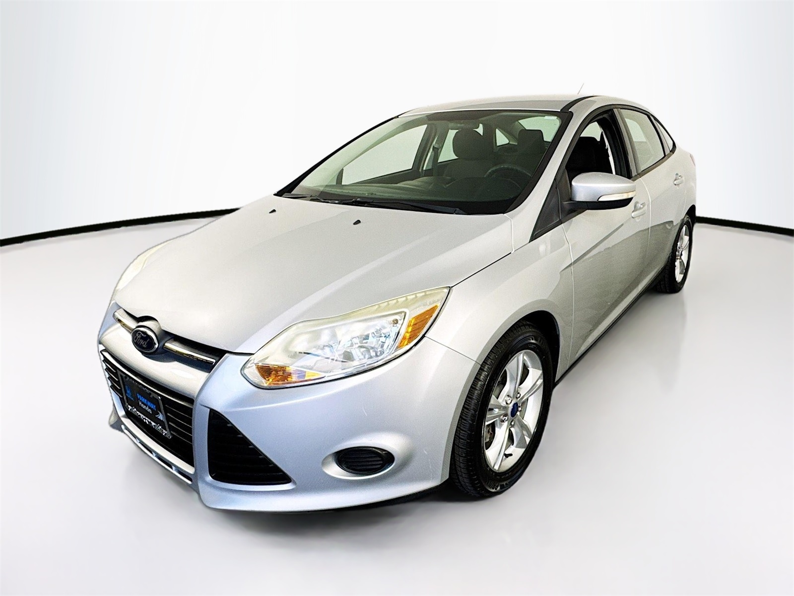 2013 Ford Focus SE photo 2