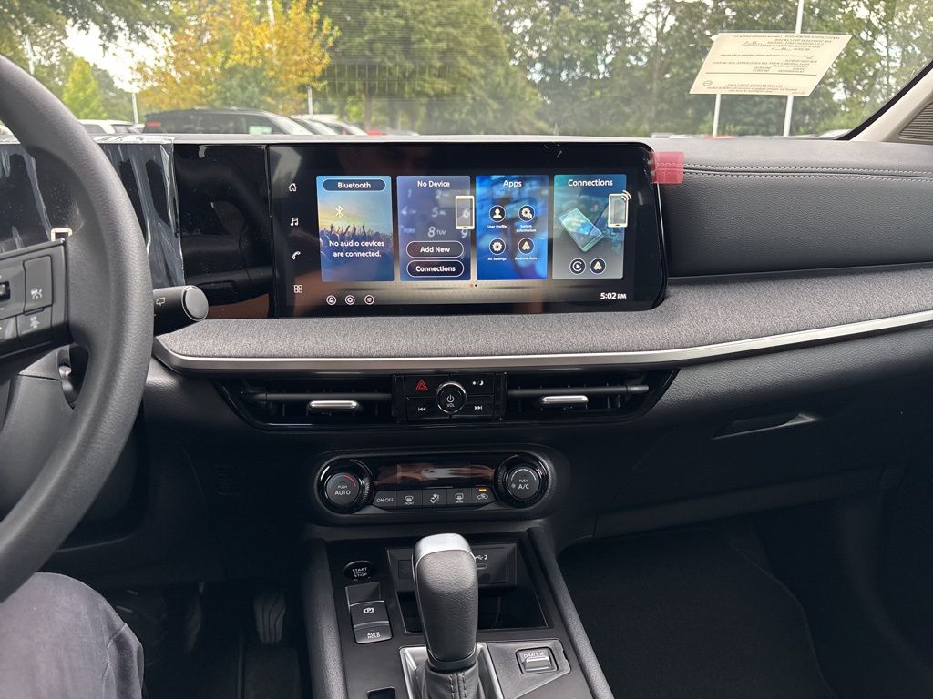 2026 Nissan Kicks SV photo 9