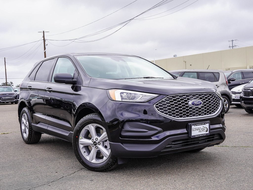 2024 Ford Edge SE's photo