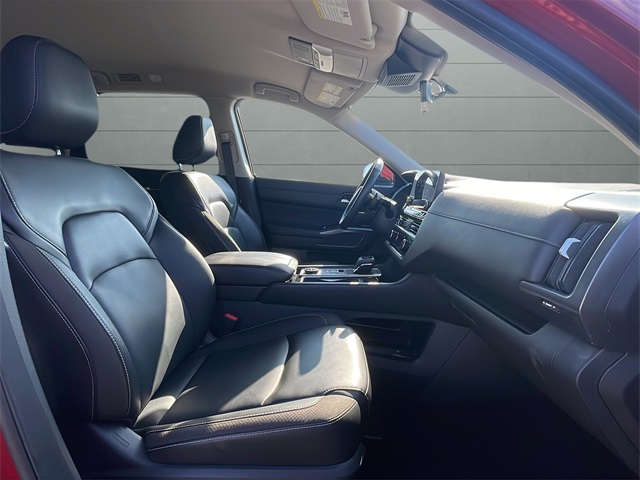 2023 Nissan Pathfinder SL photo 11