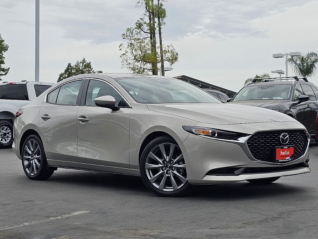 2025 Mazda Mazda3 2.5 s Preferred photo 2