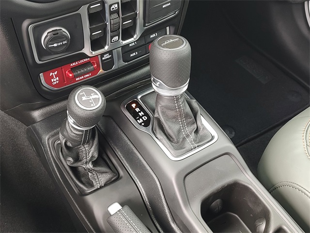 2025 Jeep Gladiator Mojave photo 19