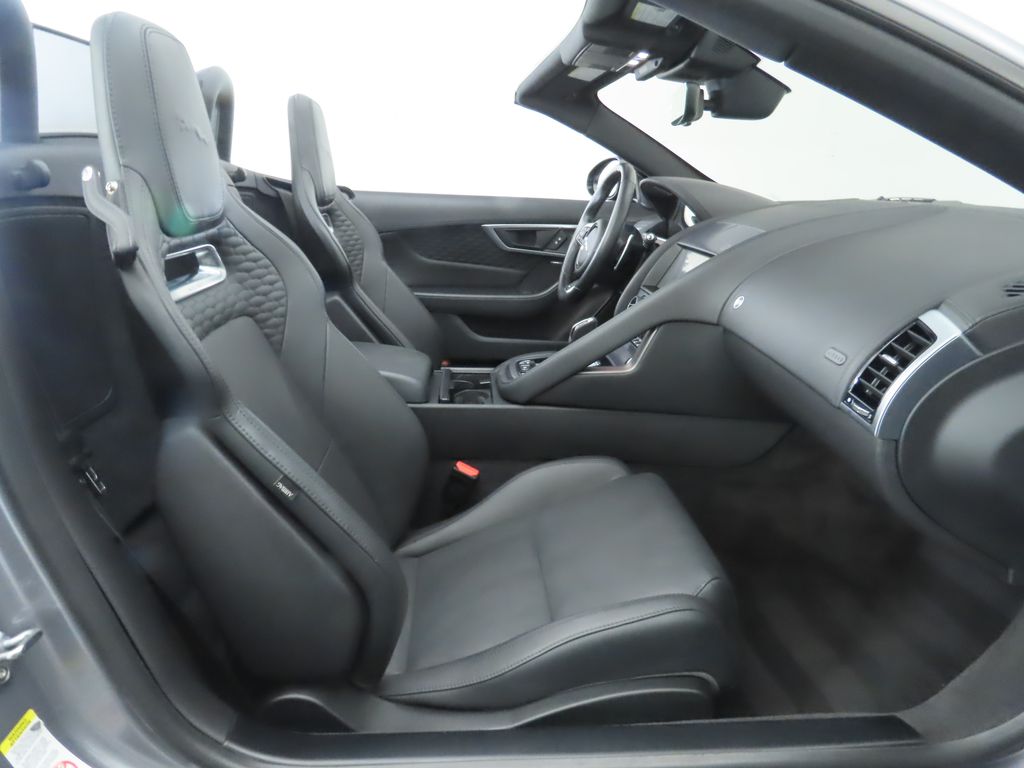 2021 Jaguar F-TYPE R photo 26