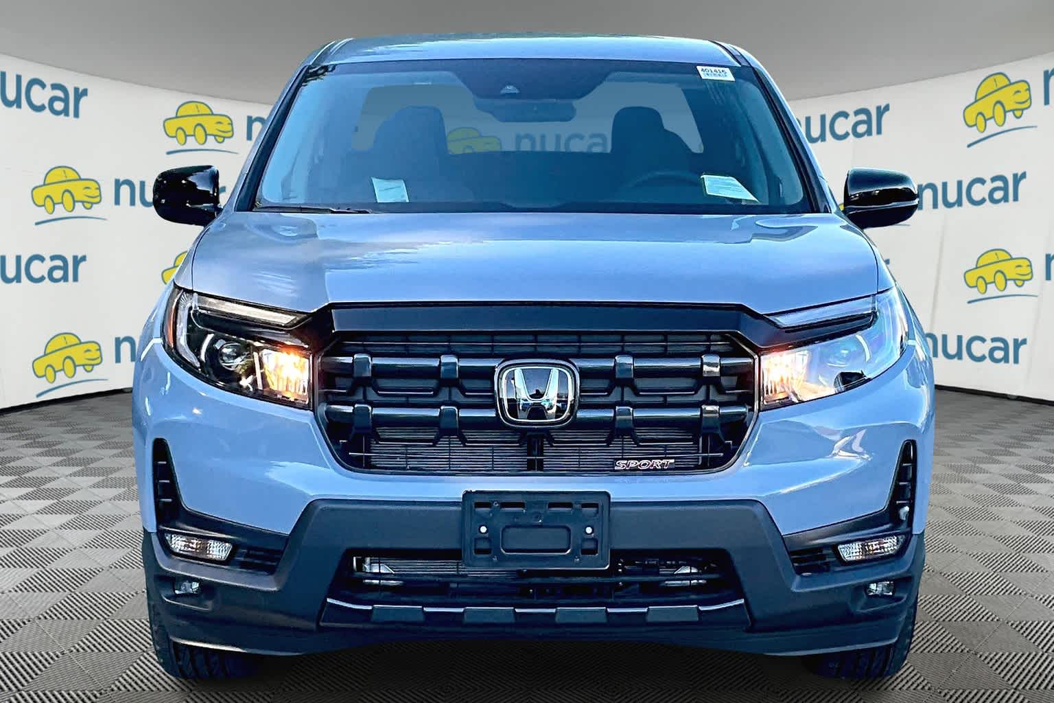 2024 Honda Ridgeline Sport photo 2