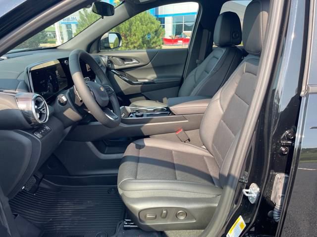 2026 Chevrolet Equinox LT photo 8