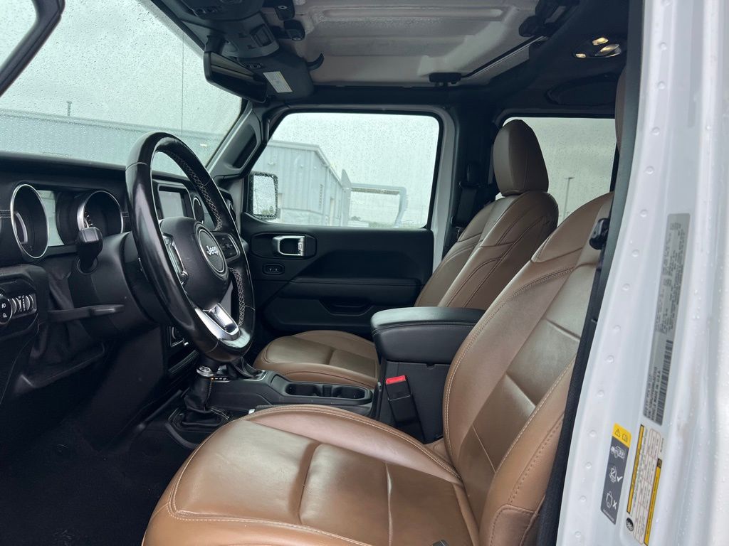 2021 Jeep Gladiator Overland photo 11
