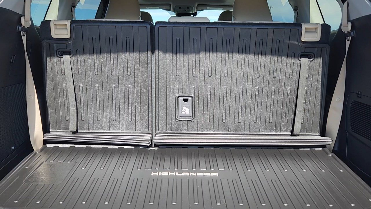 2022 Toyota Highlander Platinum photo 20