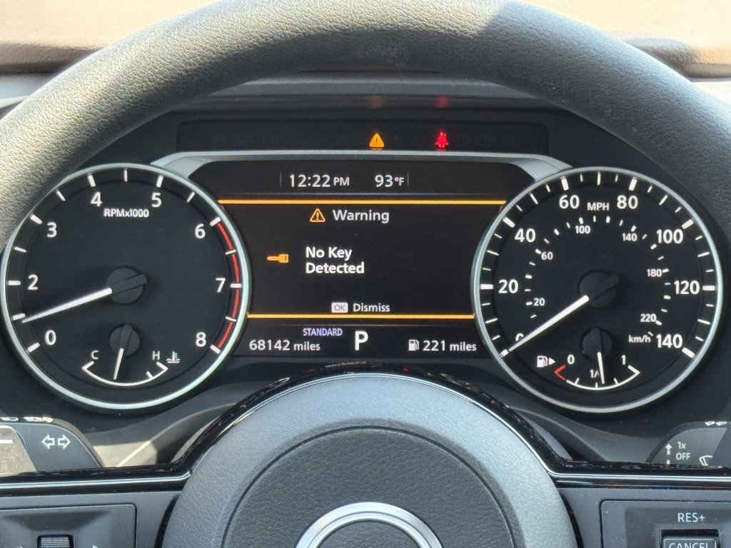 2022 Nissan Rogue SV photo 13