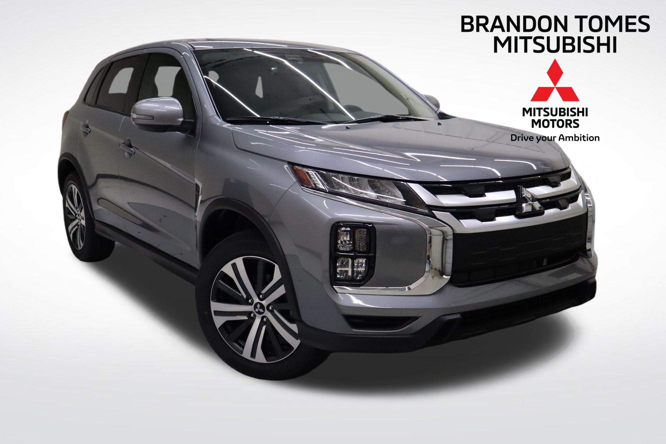 2025 Mitsubishi Outlander Sport SE's photo