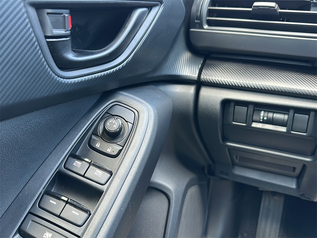 2024 Subaru Crosstrek Premium photo 18